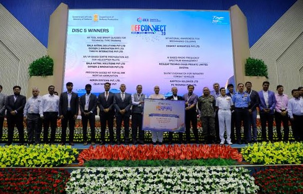 DISC 5 winners being felicitated by Hon’ble Union Defence Minister, Prem representing Bala Aatral Solutions (6th from left)