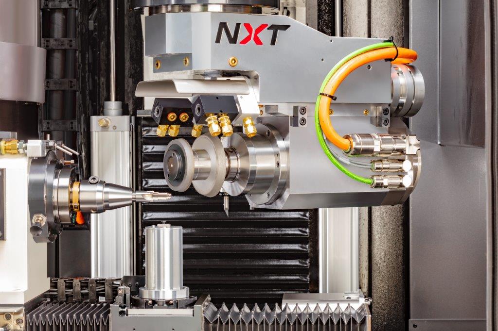 All 5 axes on Star Cutter’s new NXT tool and cutter grinding machine are controlled by a NUM Flexium+ CNC system