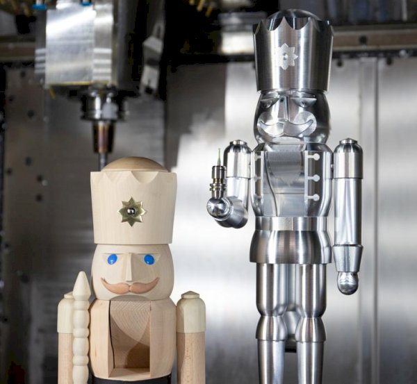 OPEN MIND Demonstrates 5-Axis Machining with a Festive Twist | Modern ...